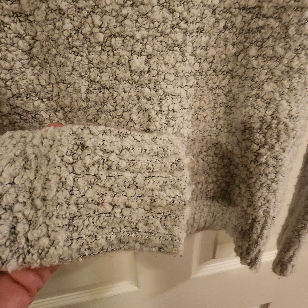CHIC sweater - Picture 3 of 6